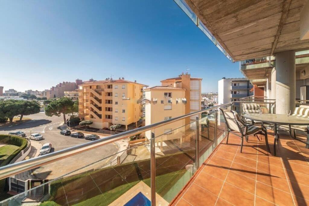 Apartamento En Roses Con Parking Y Piscina Apartamento Exterior foto