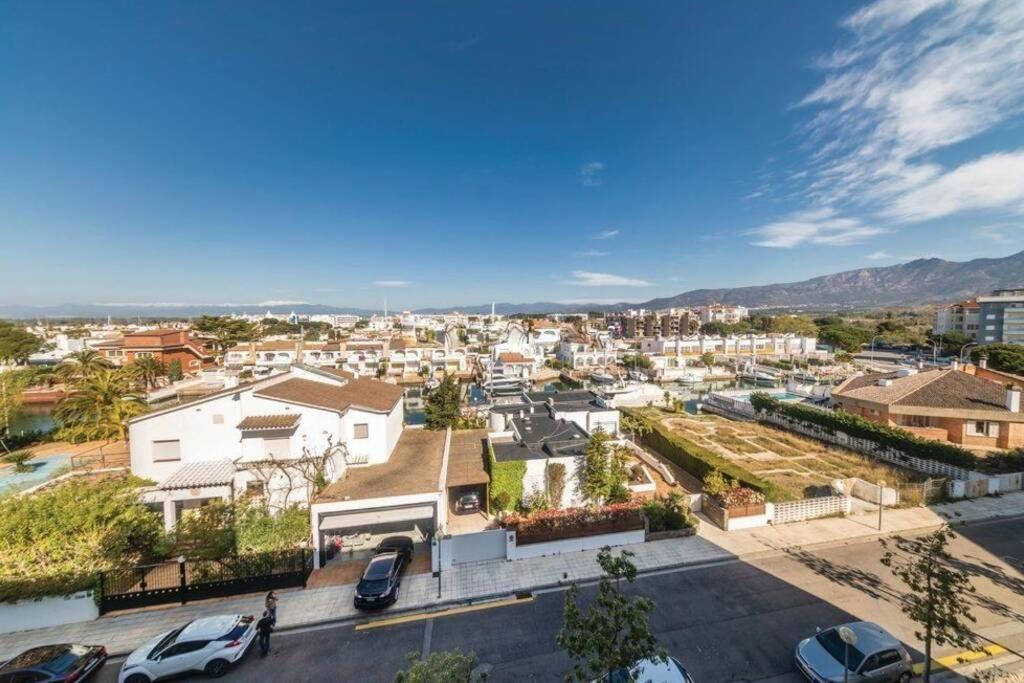 Apartamento En Roses Con Parking Y Piscina Apartamento Exterior foto